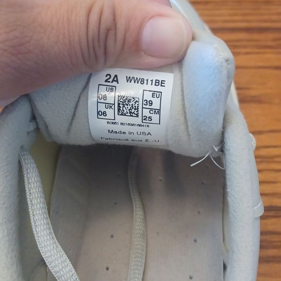 New balance 811 made in the USA -Size 8 - Picture 14 of 15